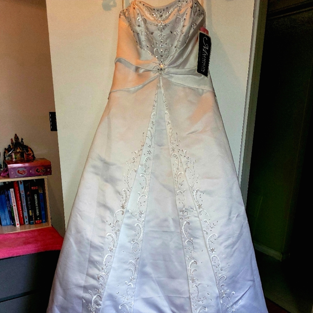 Wedding Dress Madison Collection